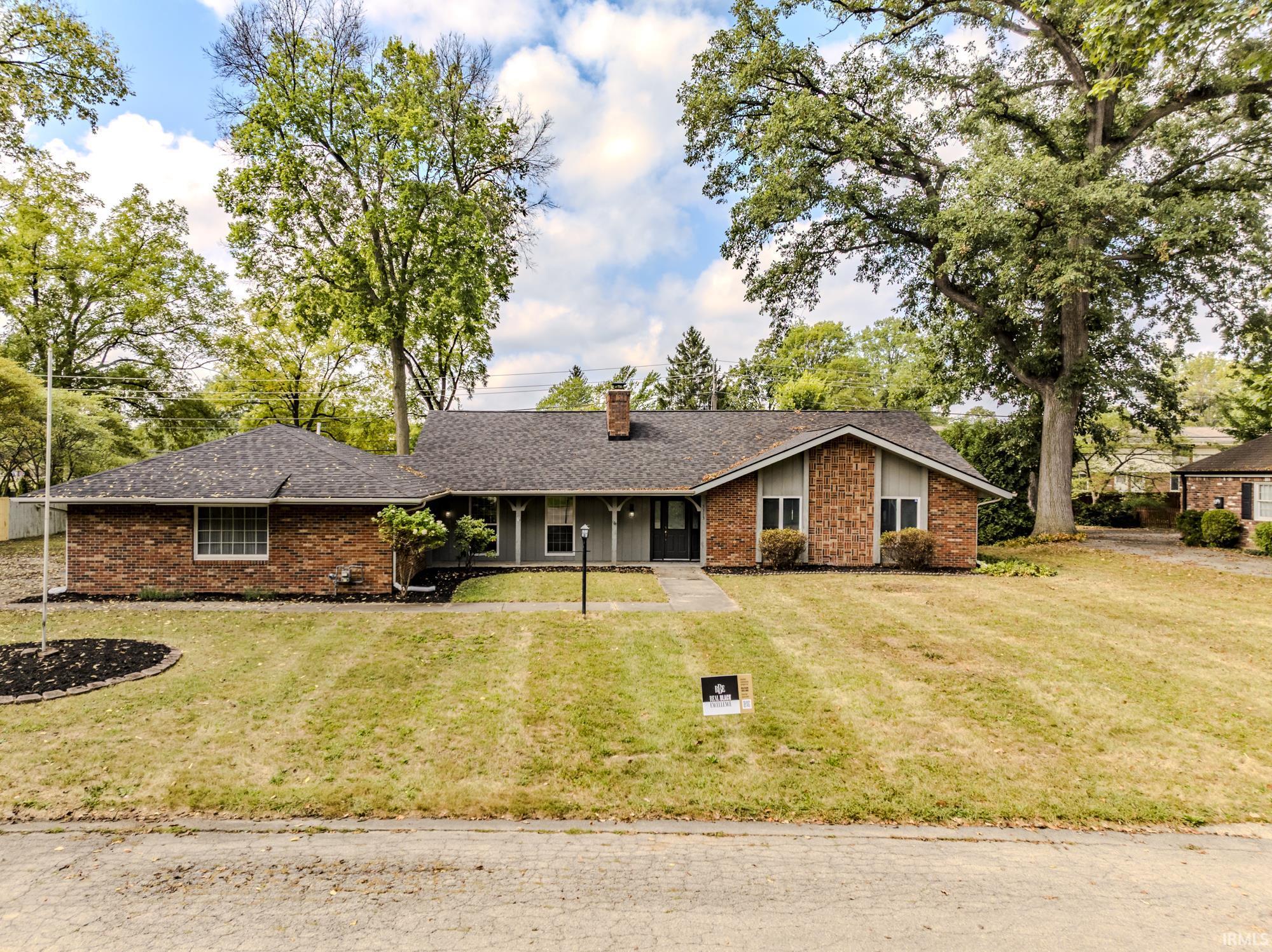 3313 N Vienna Woods Drive