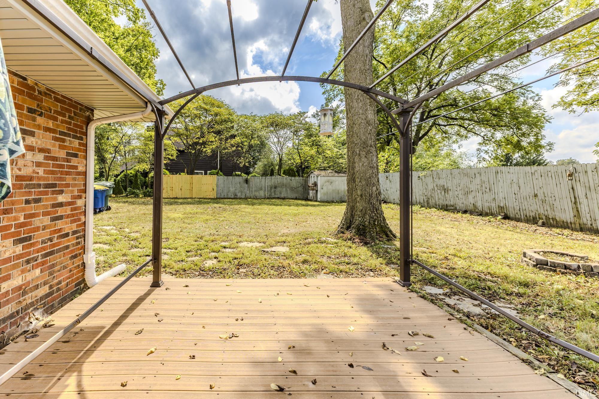 3313 N Vienna Woods Drive