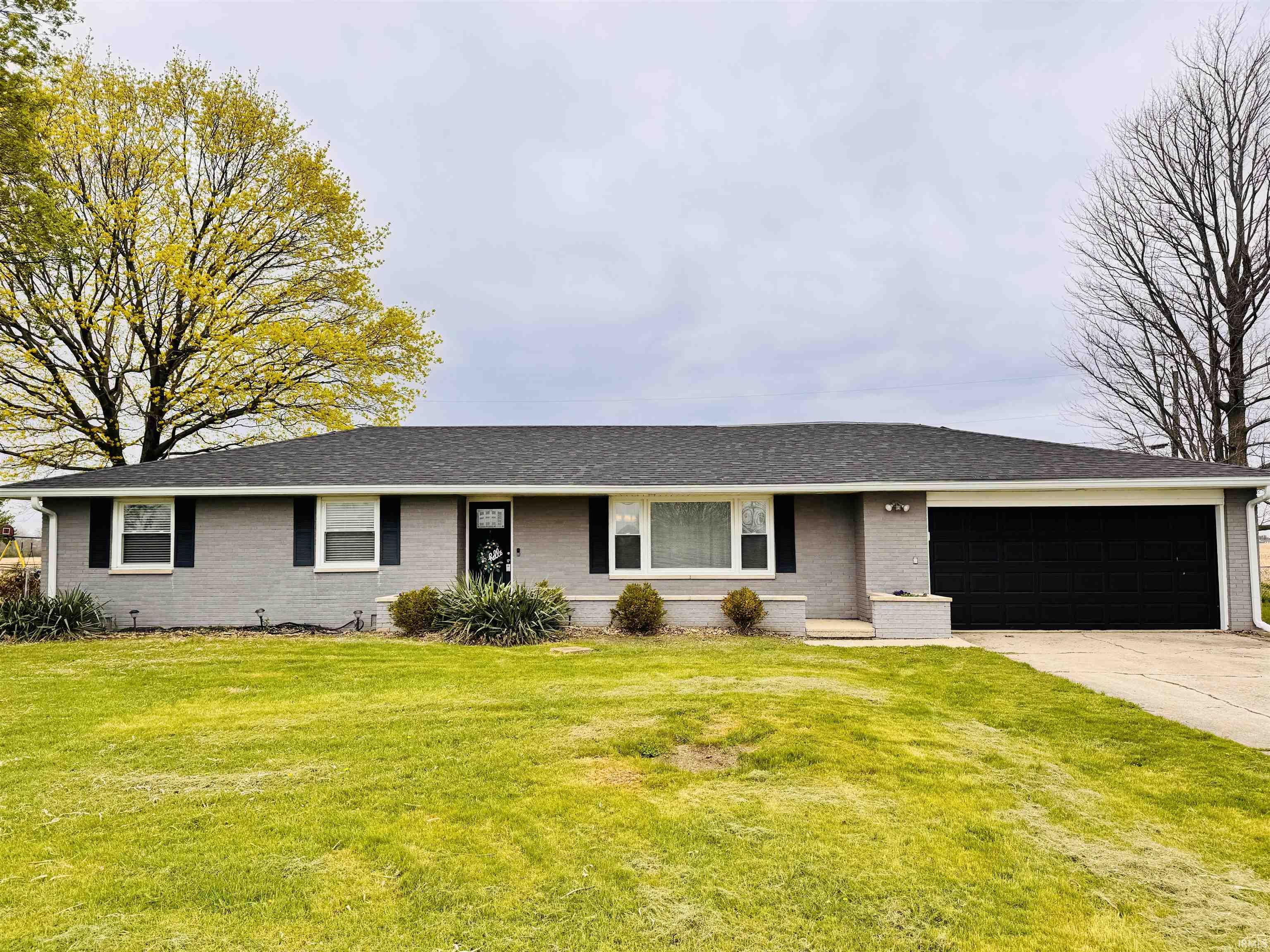 8901 N STATE ROAD 3