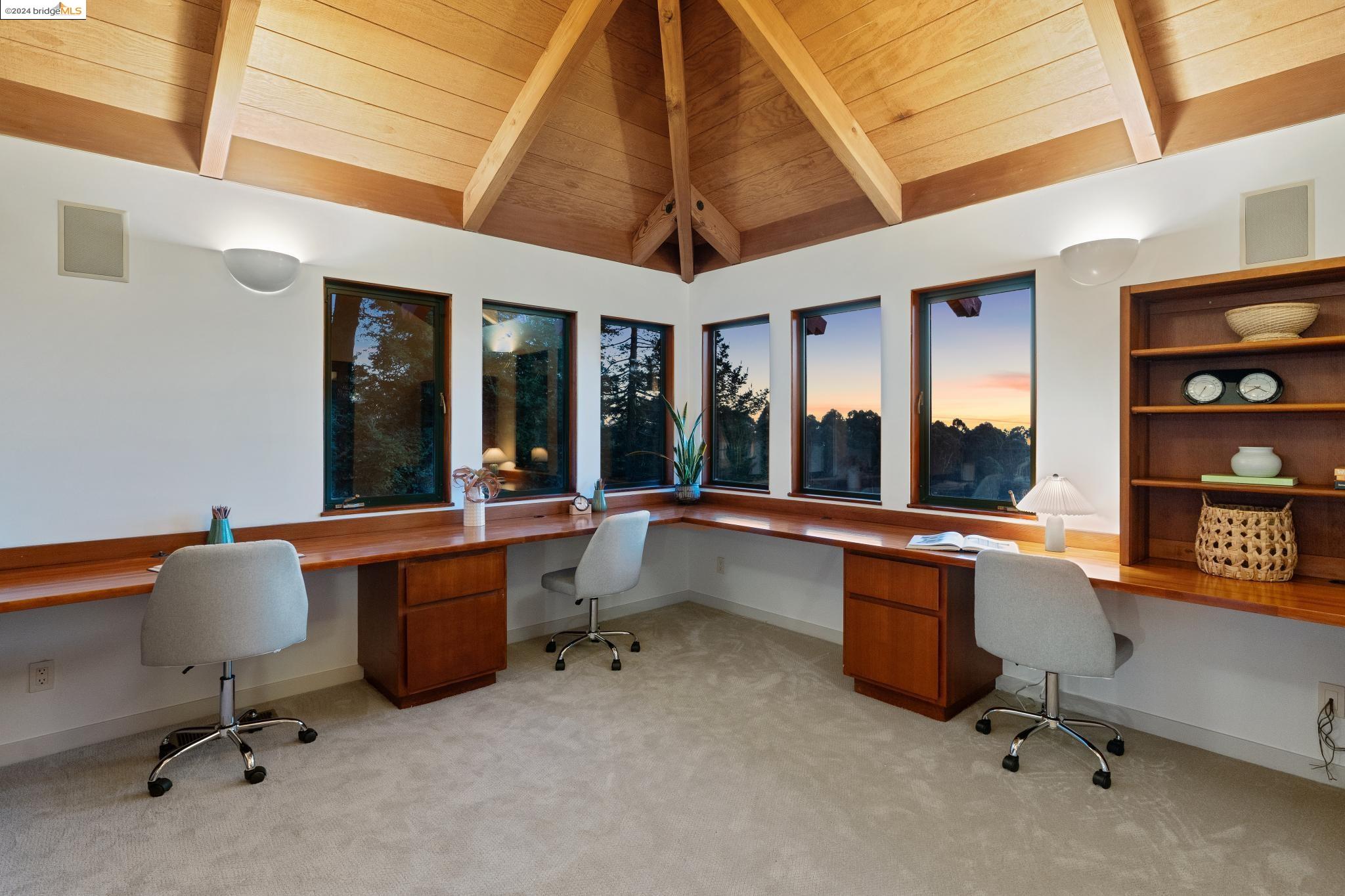 5871 Skyline Boulevard