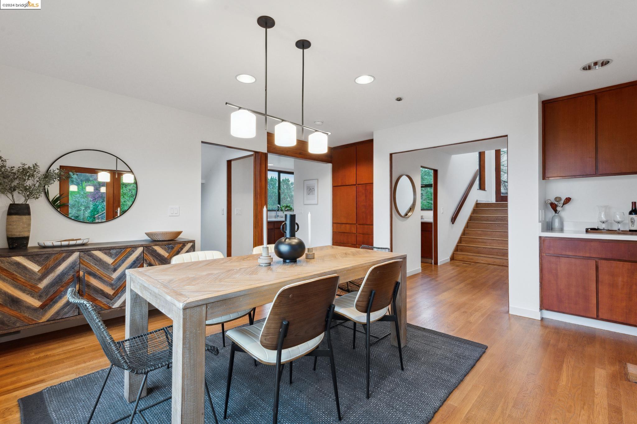 5871 Skyline Boulevard