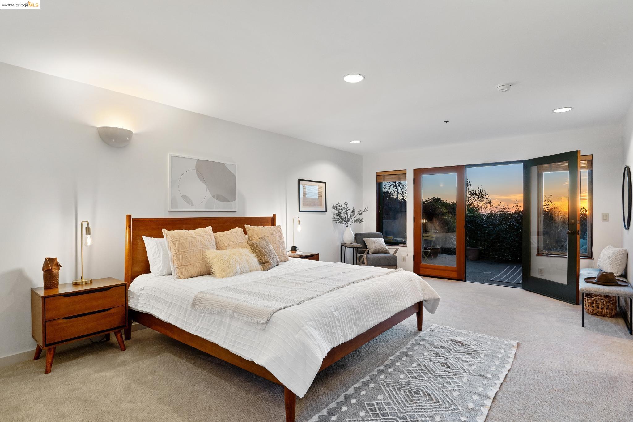 5871 Skyline Boulevard