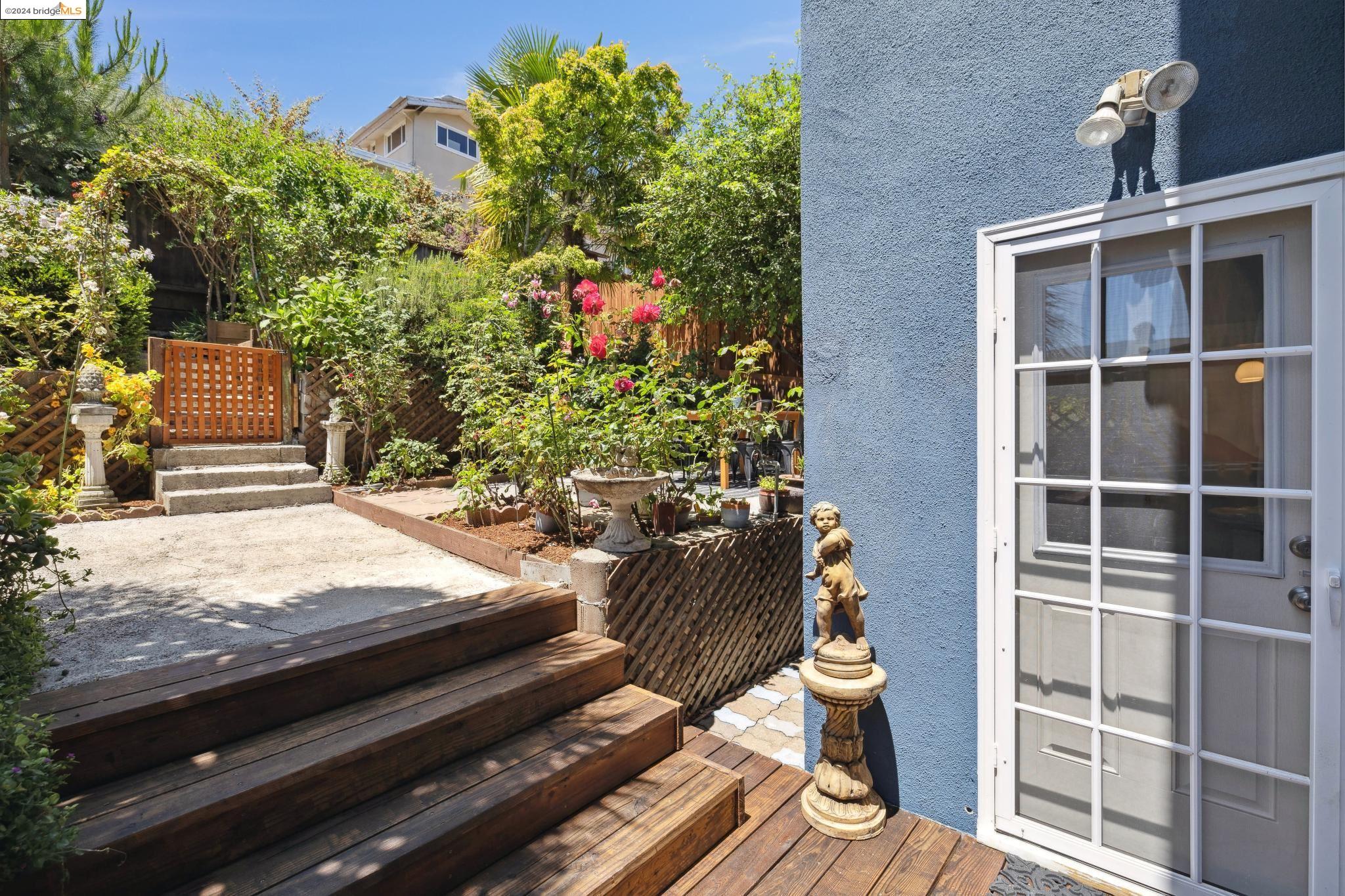 339 Santa Clara Avenue