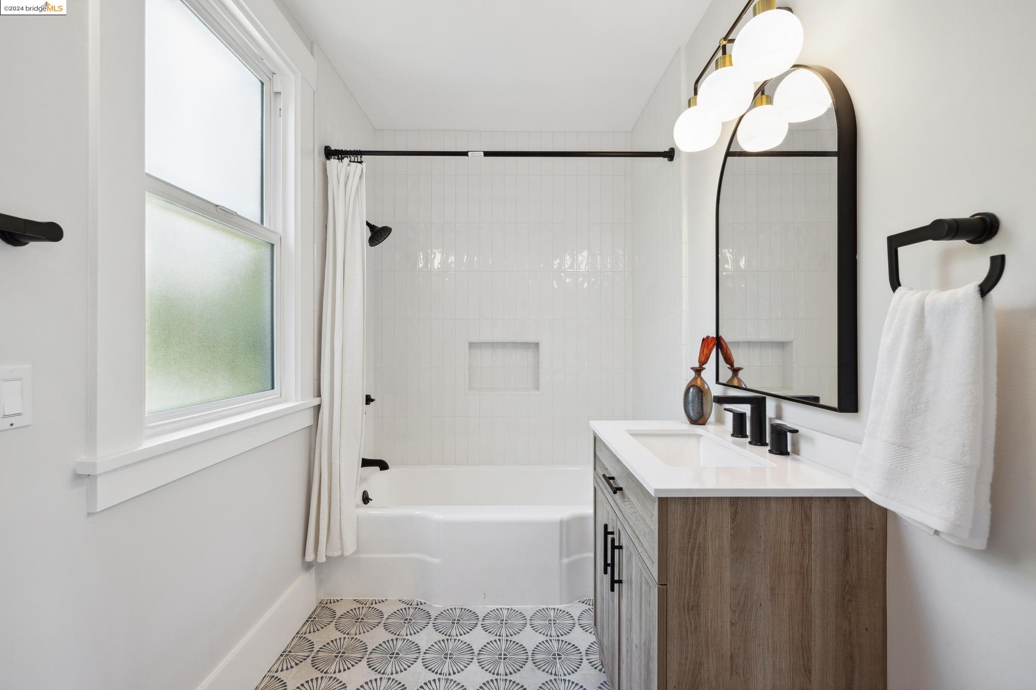 339 Santa Clara Avenue