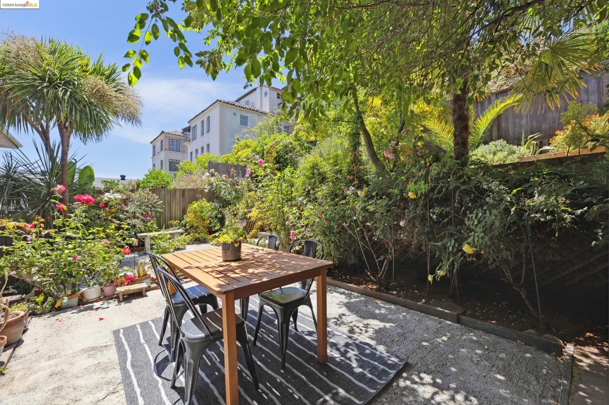 339 Santa Clara Avenue