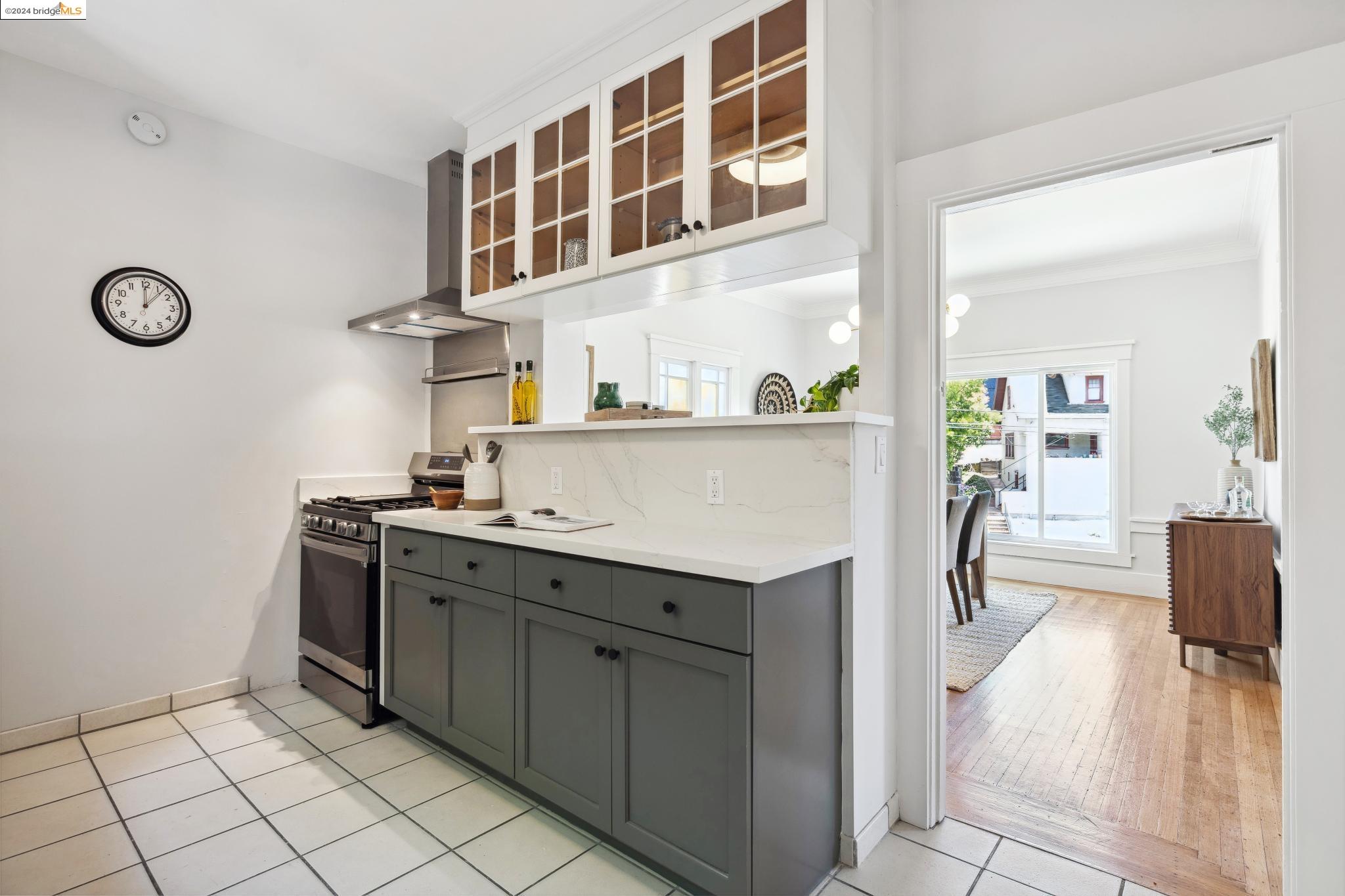 339 Santa Clara Avenue