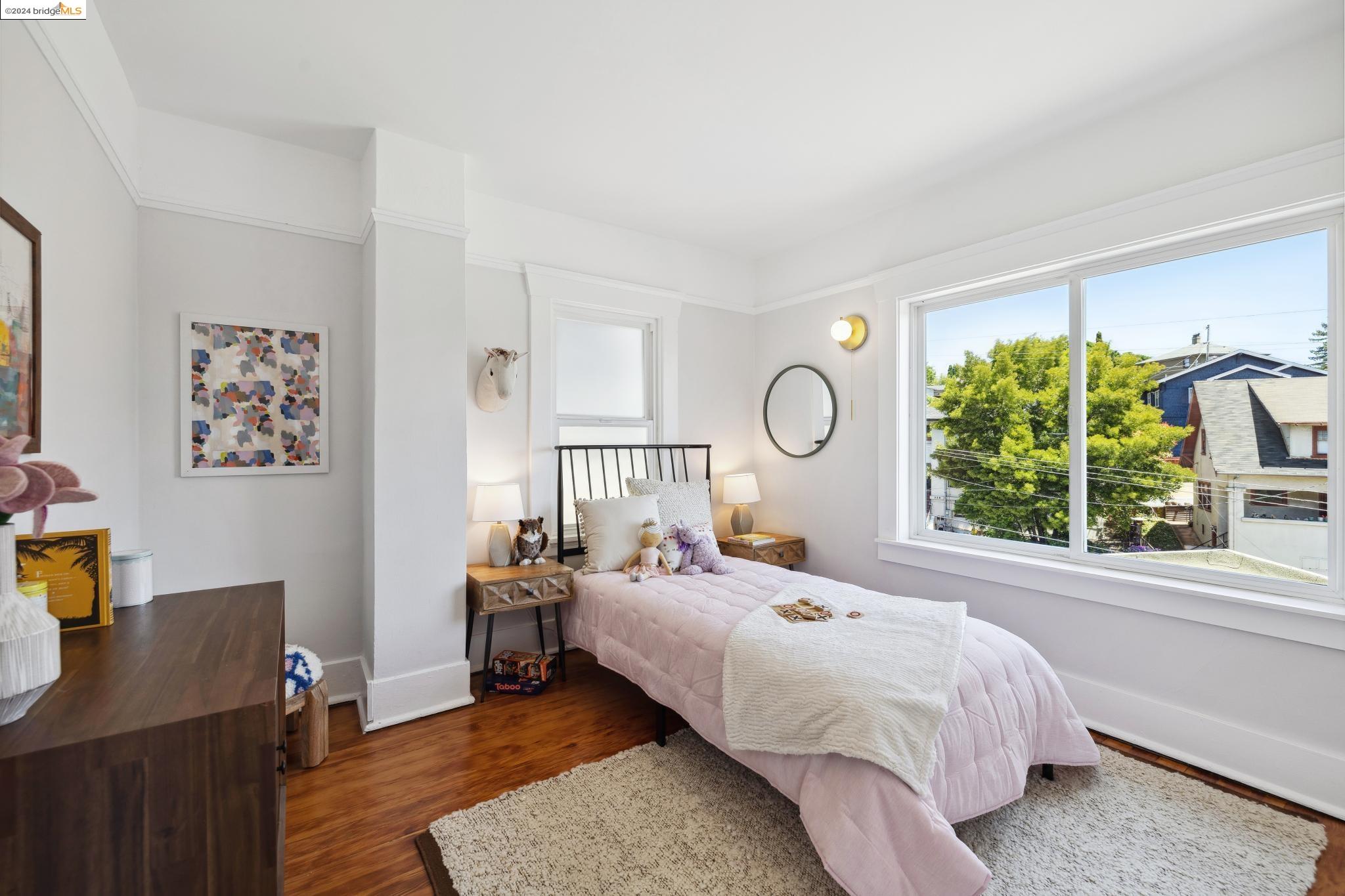 339 Santa Clara Avenue