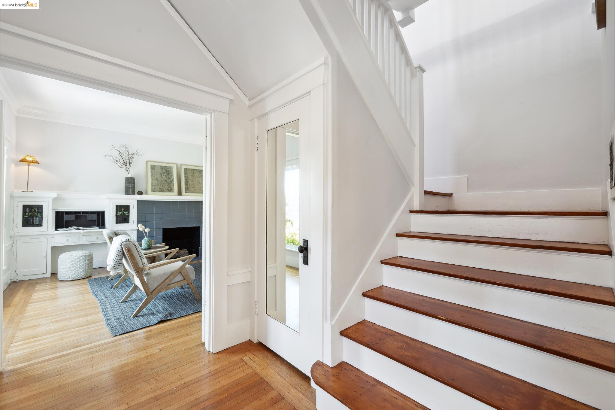 339 Santa Clara Avenue