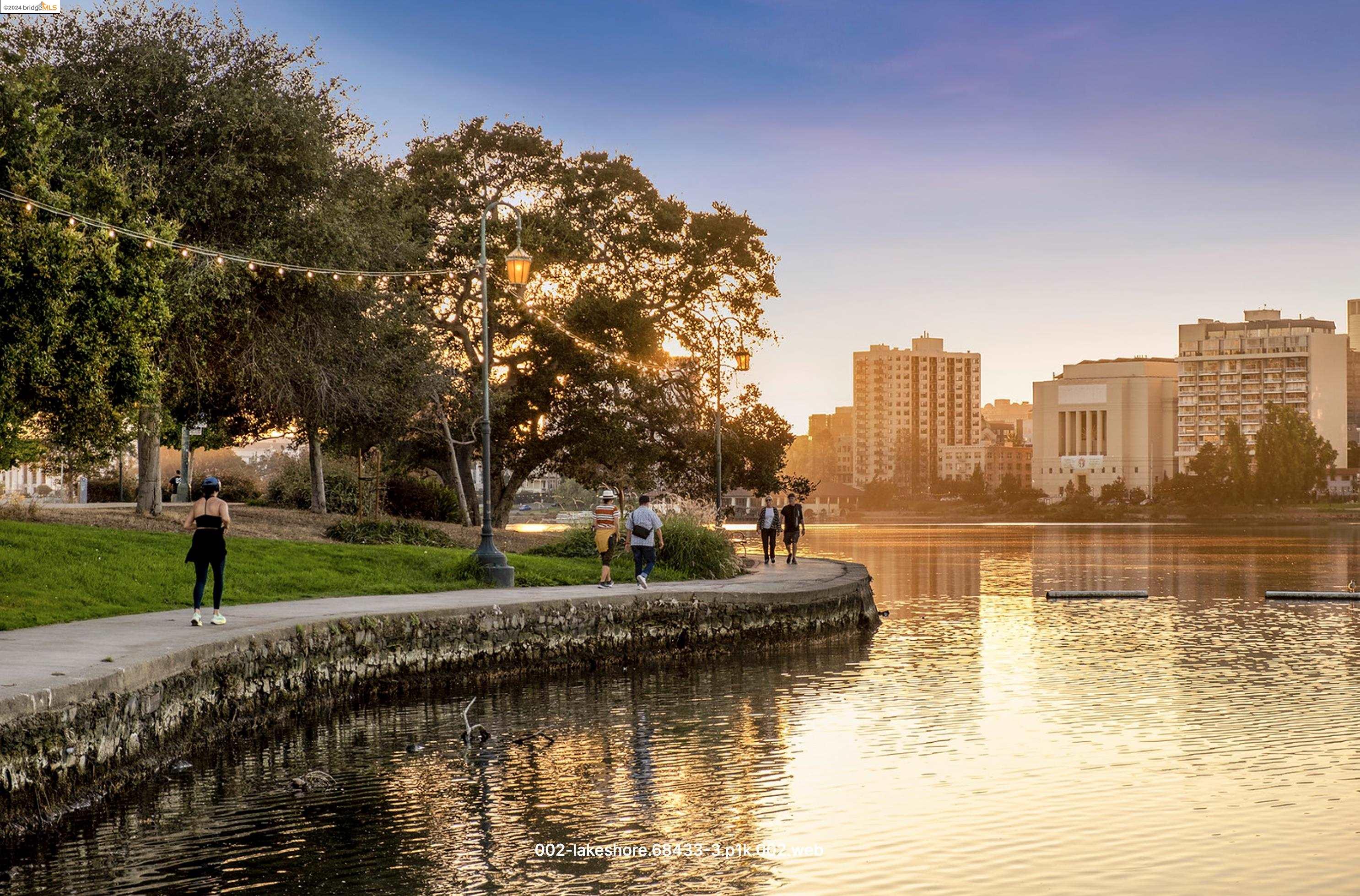 339 Santa Clara Avenue