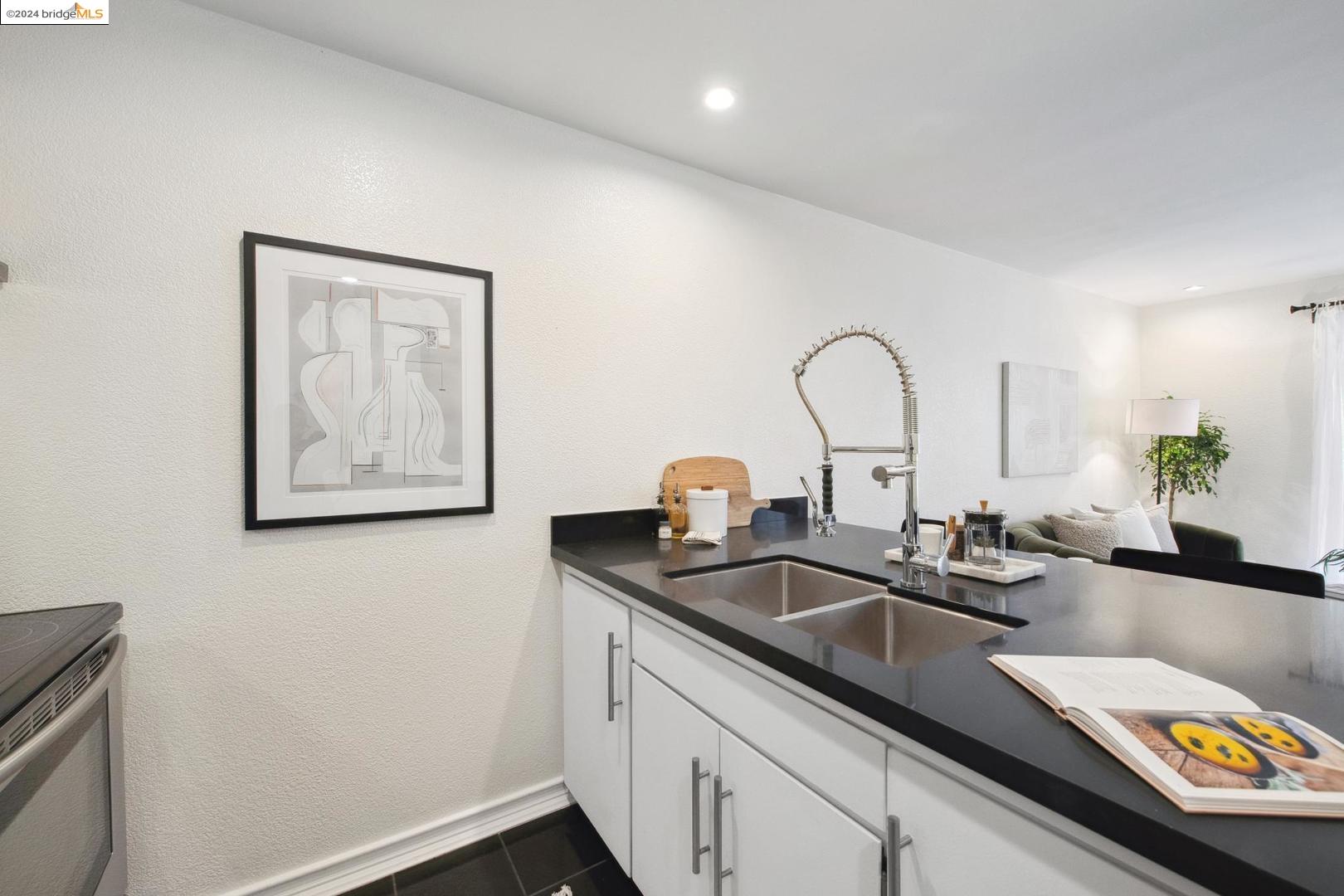 150 Pearl Street #318