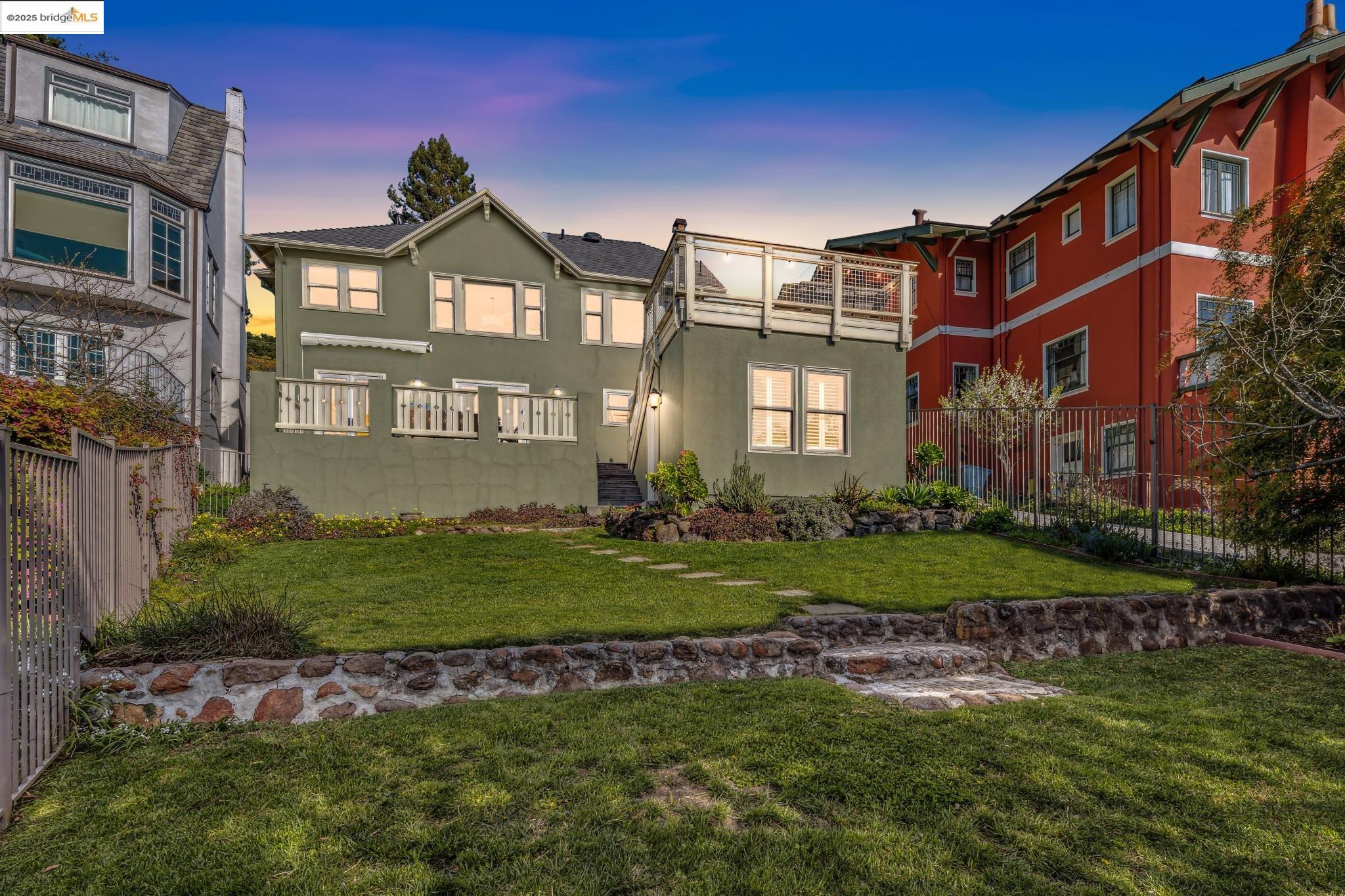 806 Contra Costa Avenue