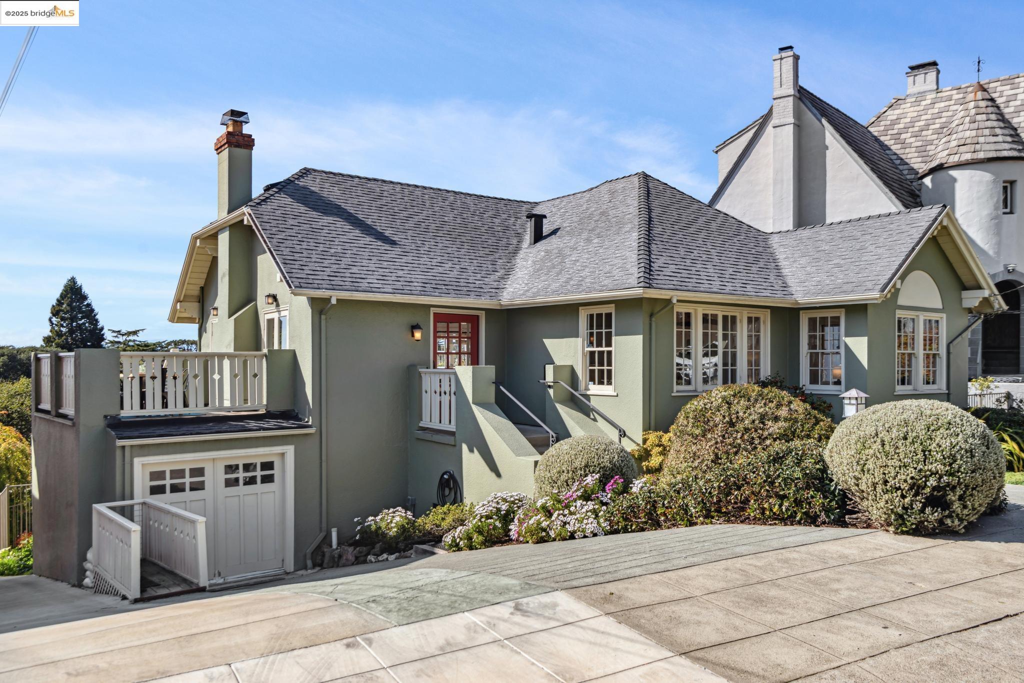 806 Contra Costa Avenue