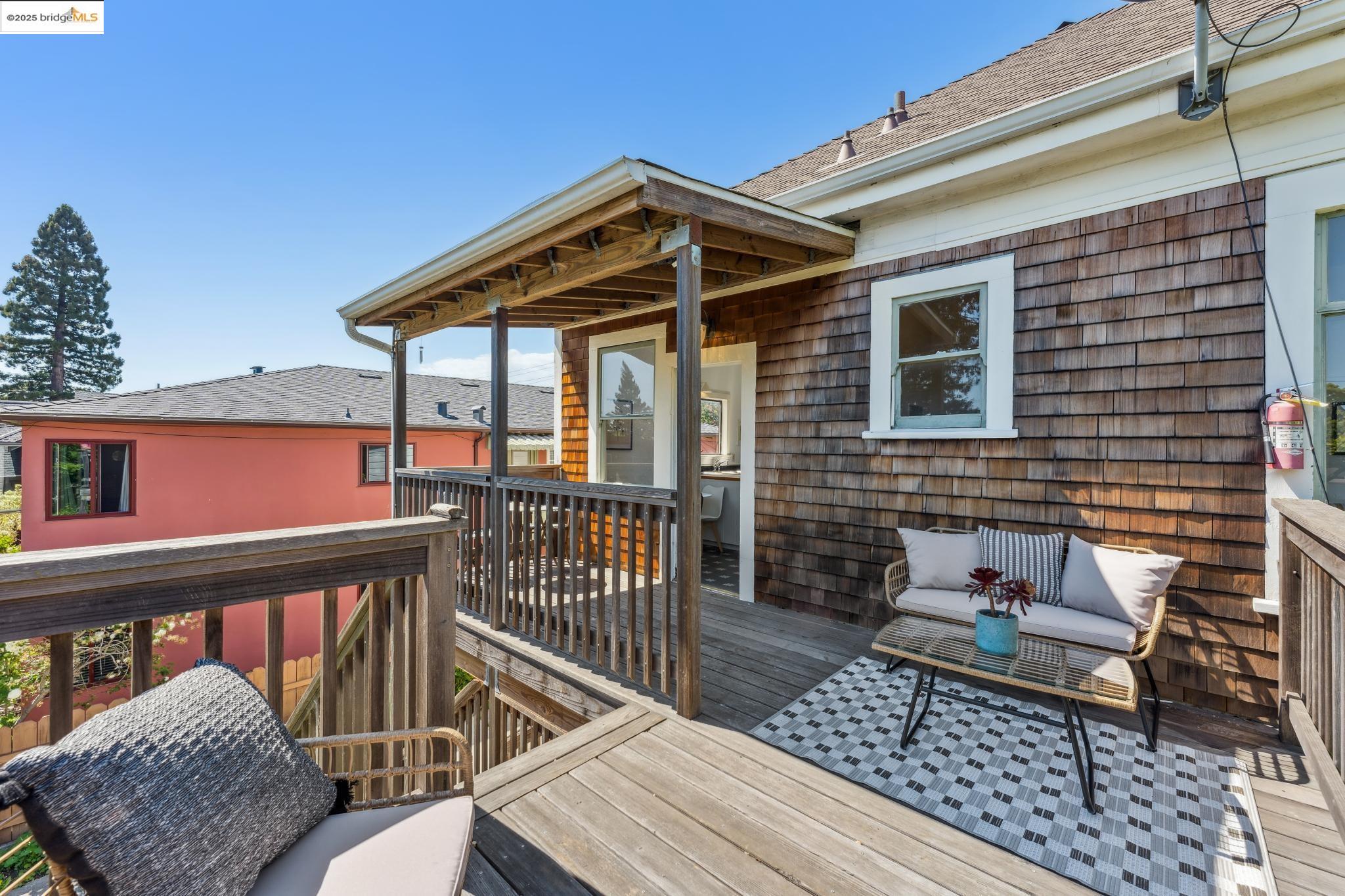 1734 Delaware Street