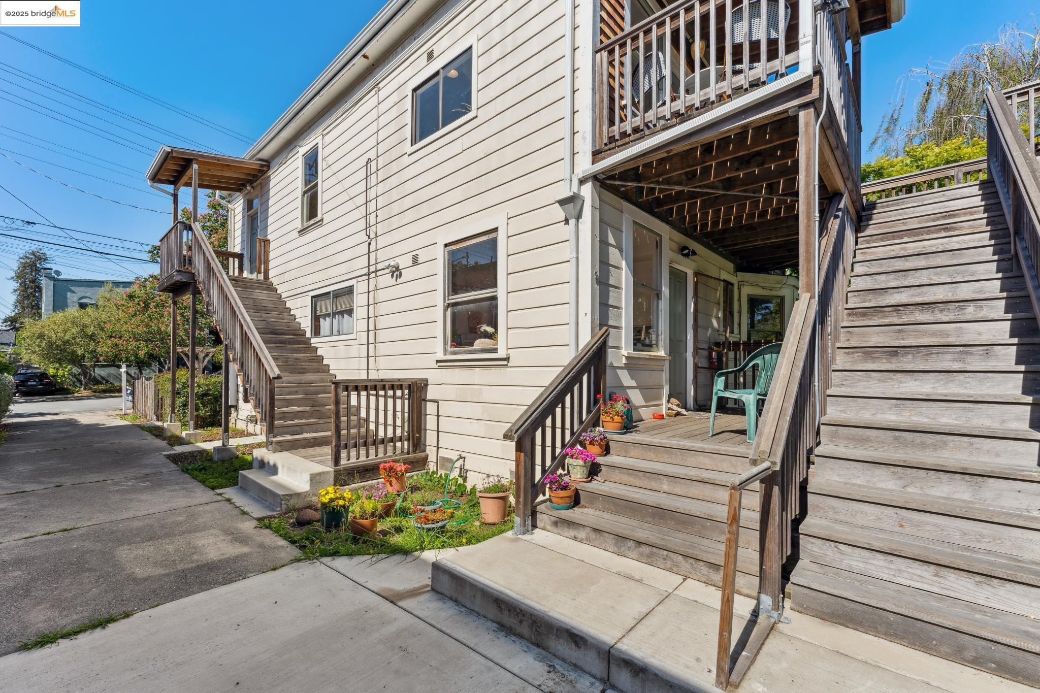 1734 Delaware Street