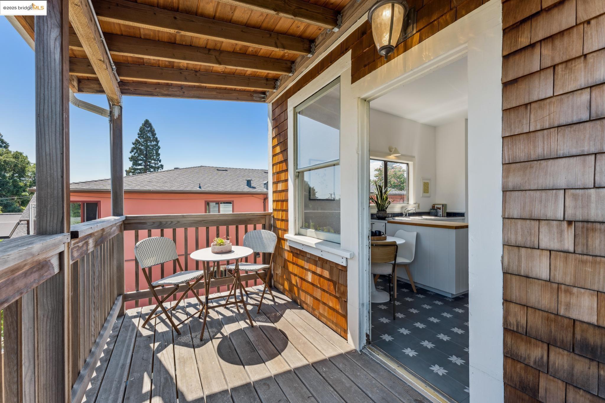 1734 Delaware Street