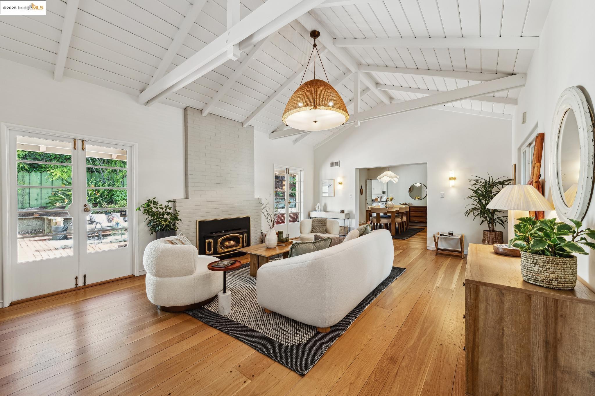 5625 Snake Road