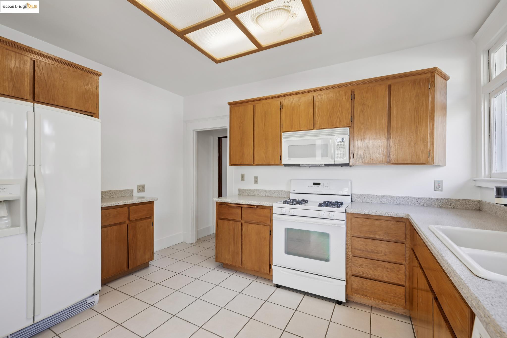 757 Santa Ray Avenue