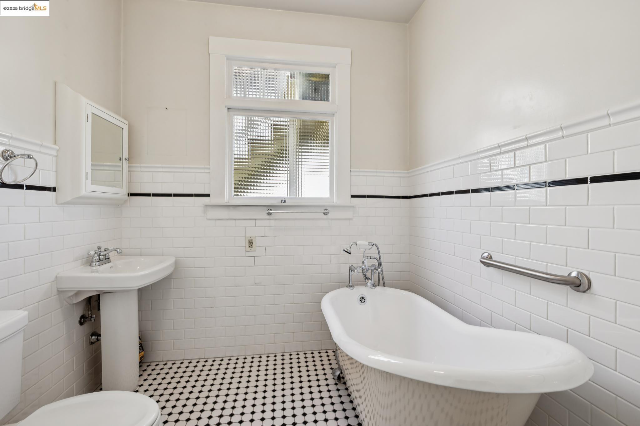 757 Santa Ray Avenue