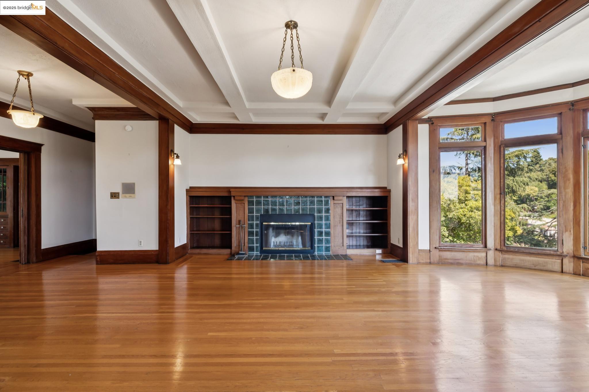 757 Santa Ray Avenue