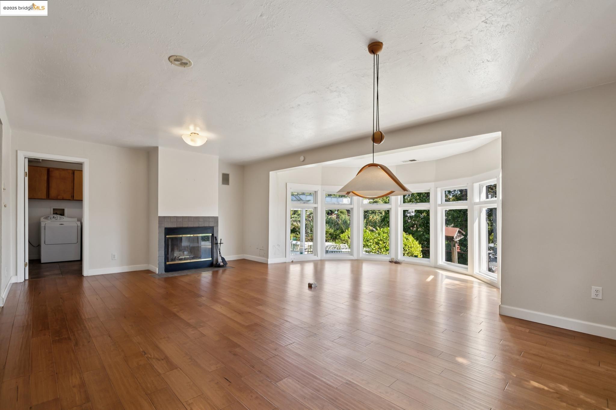 757 Santa Ray Avenue