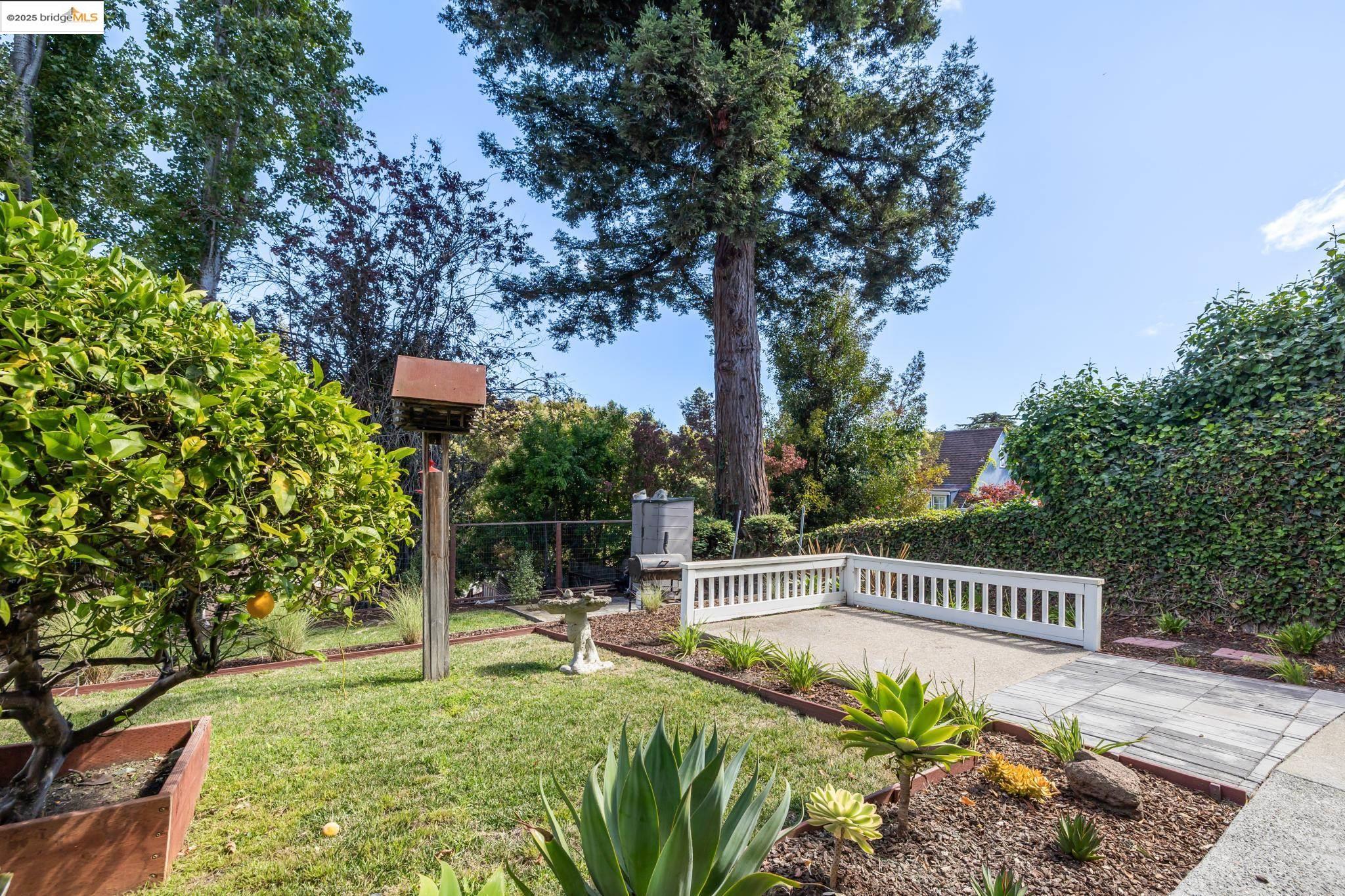 757 Santa Ray Avenue