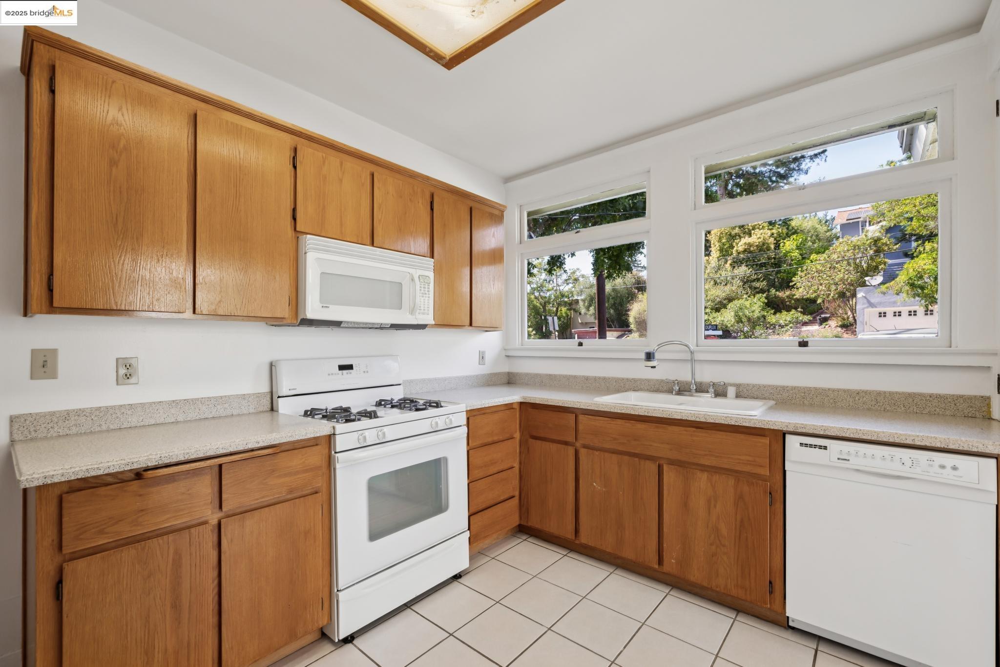 757 Santa Ray Avenue