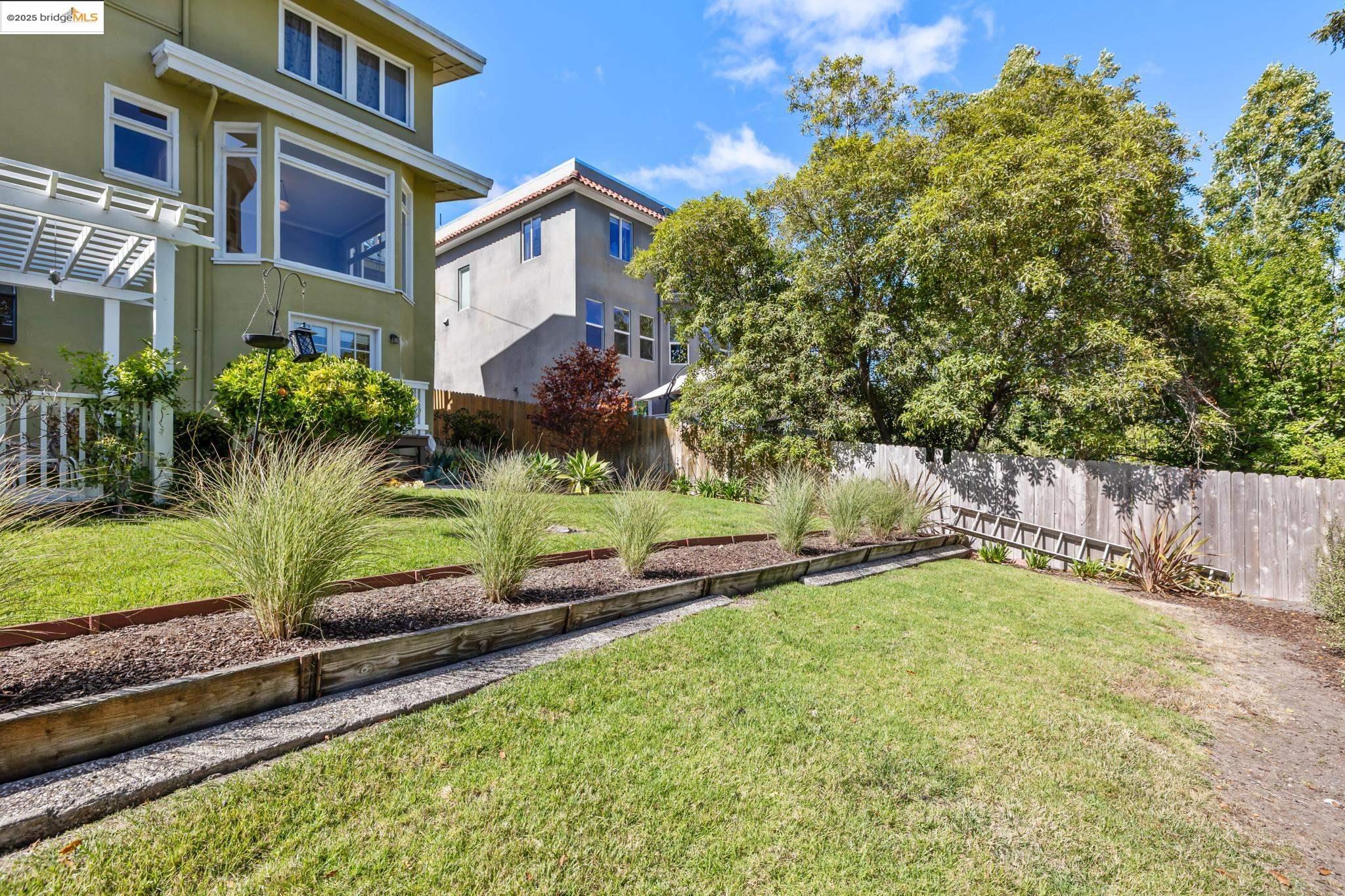 757 Santa Ray Avenue