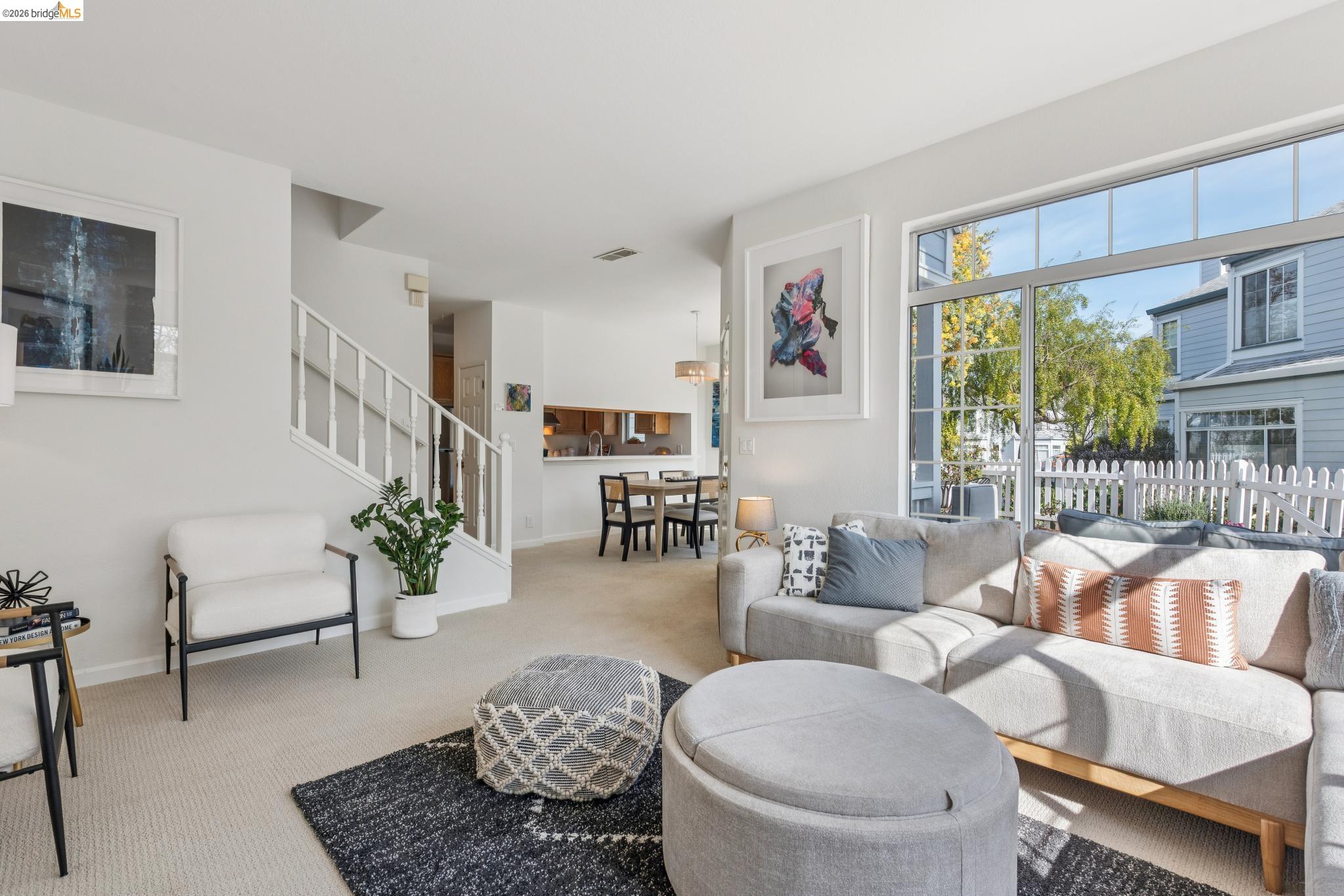 319 Commodore Drive