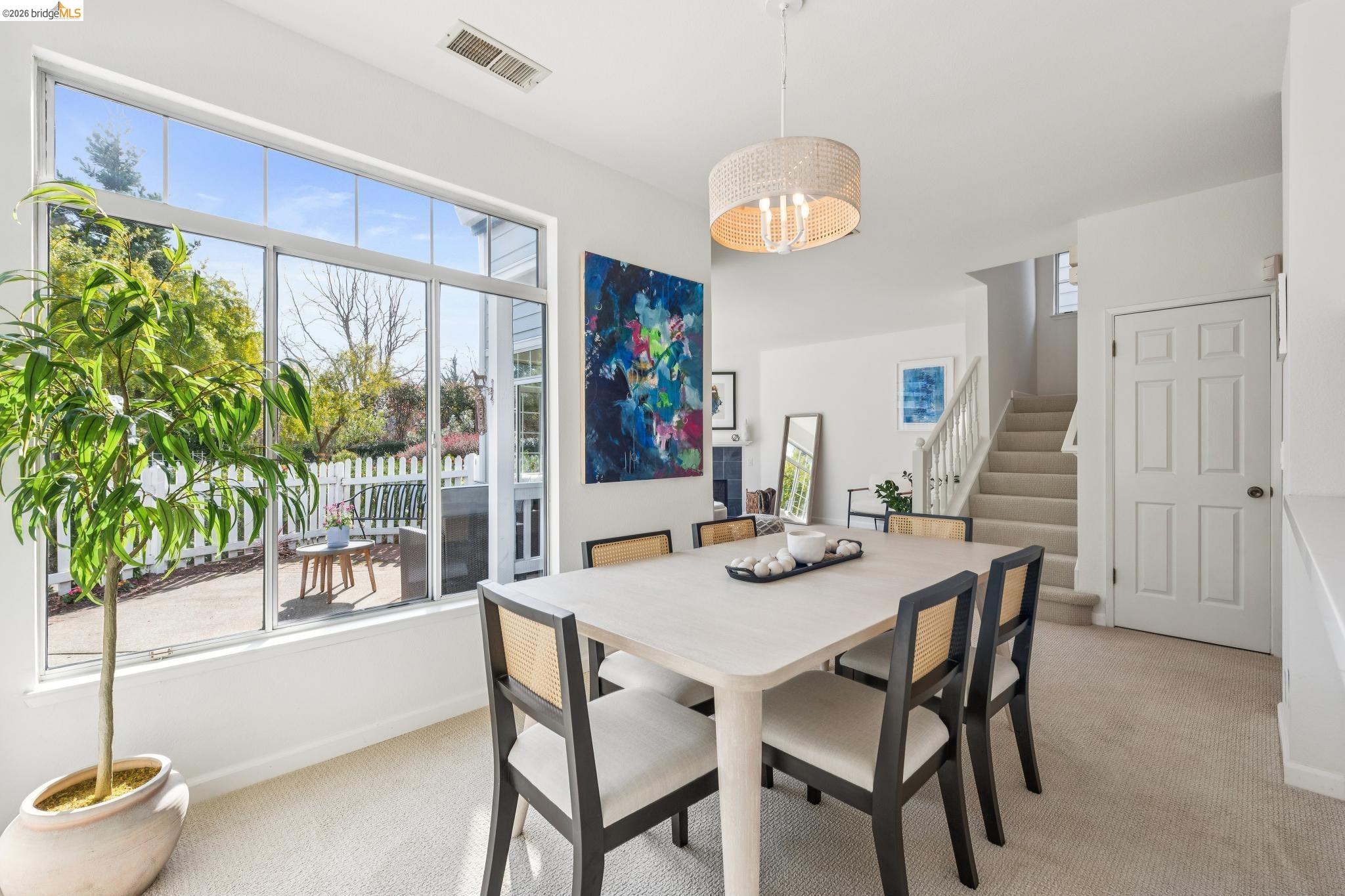 319 Commodore Drive