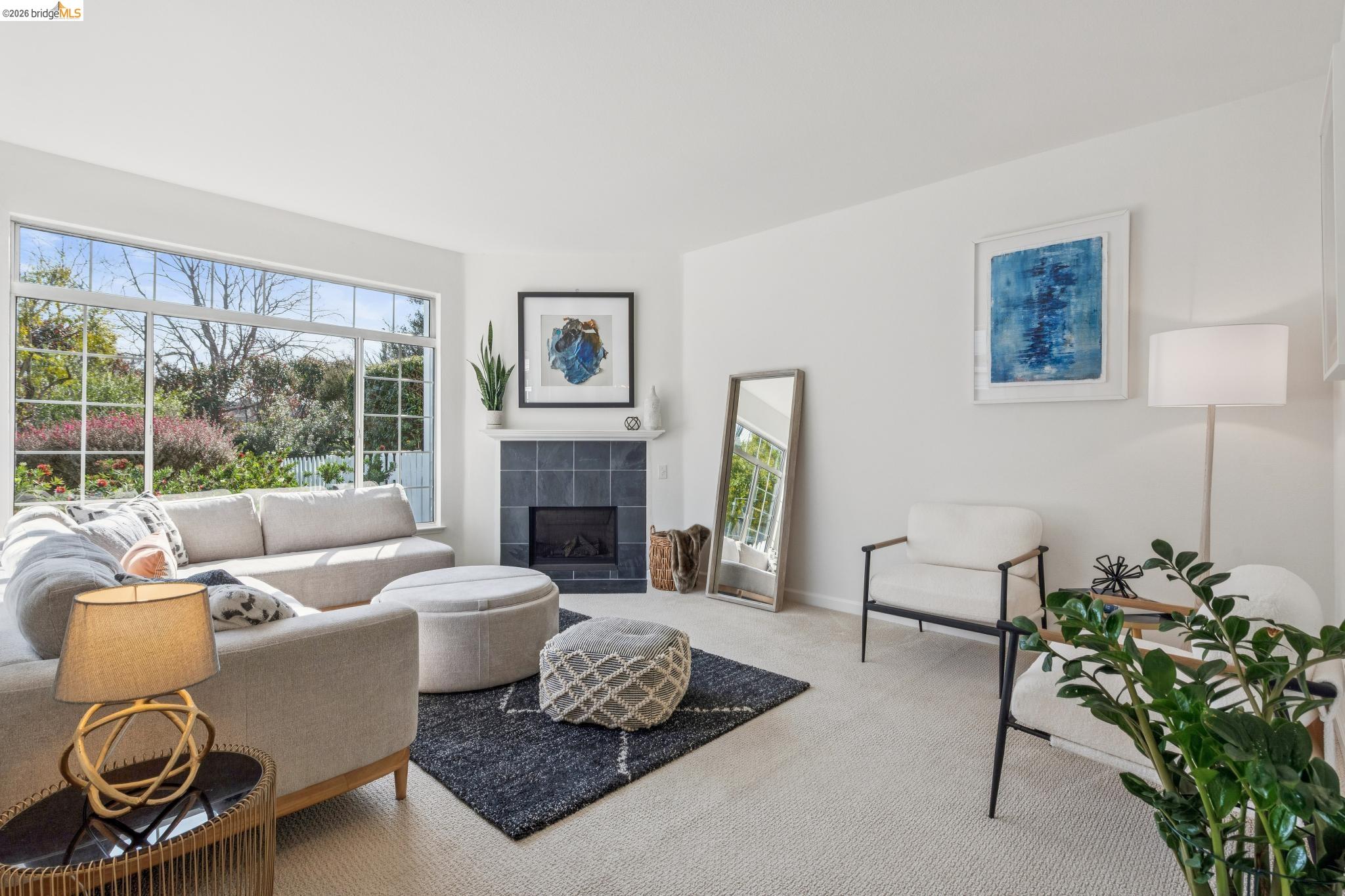 319 Commodore Drive