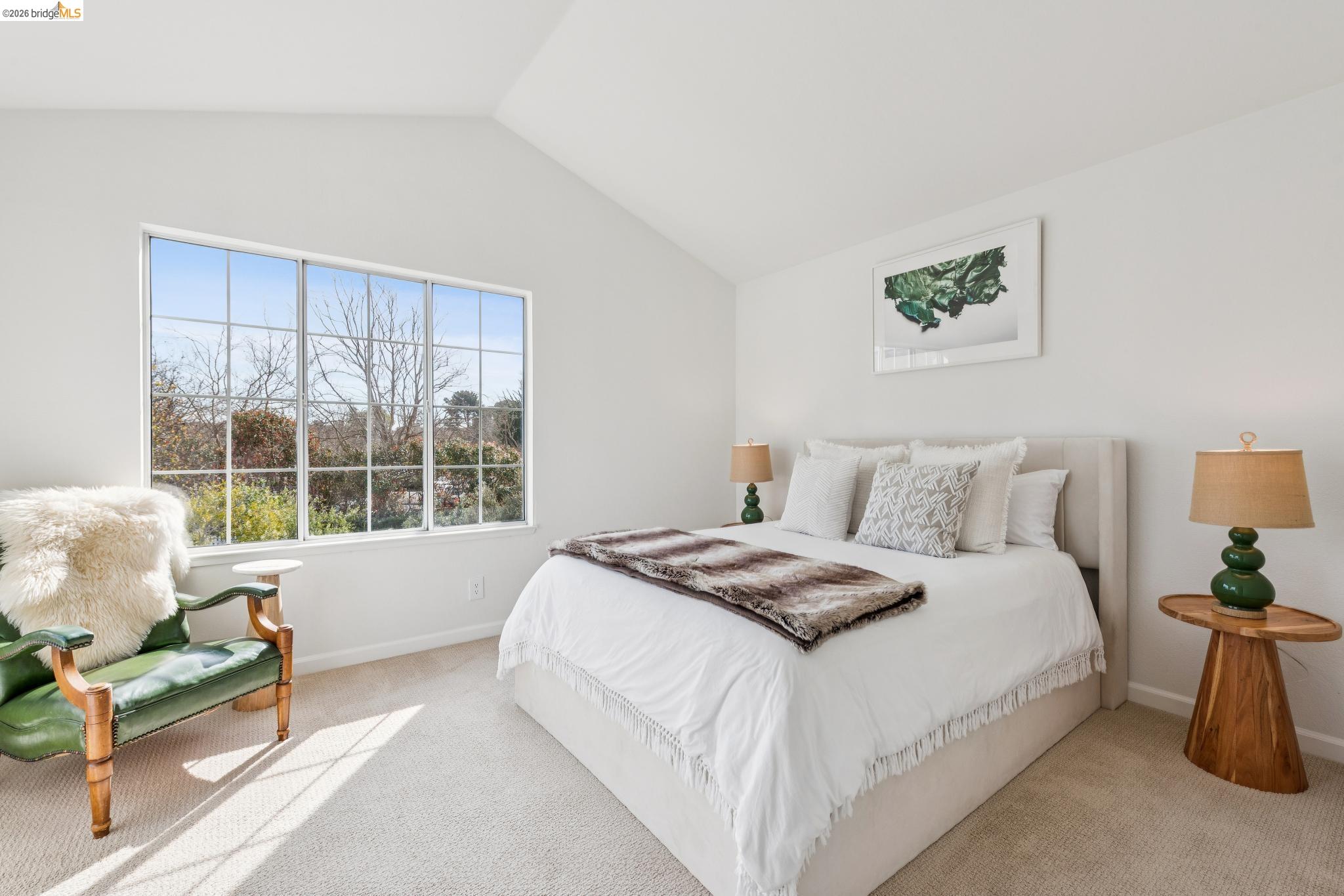 319 Commodore Drive