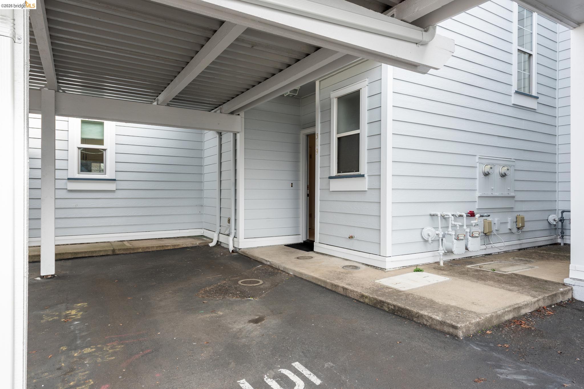 319 Commodore Drive