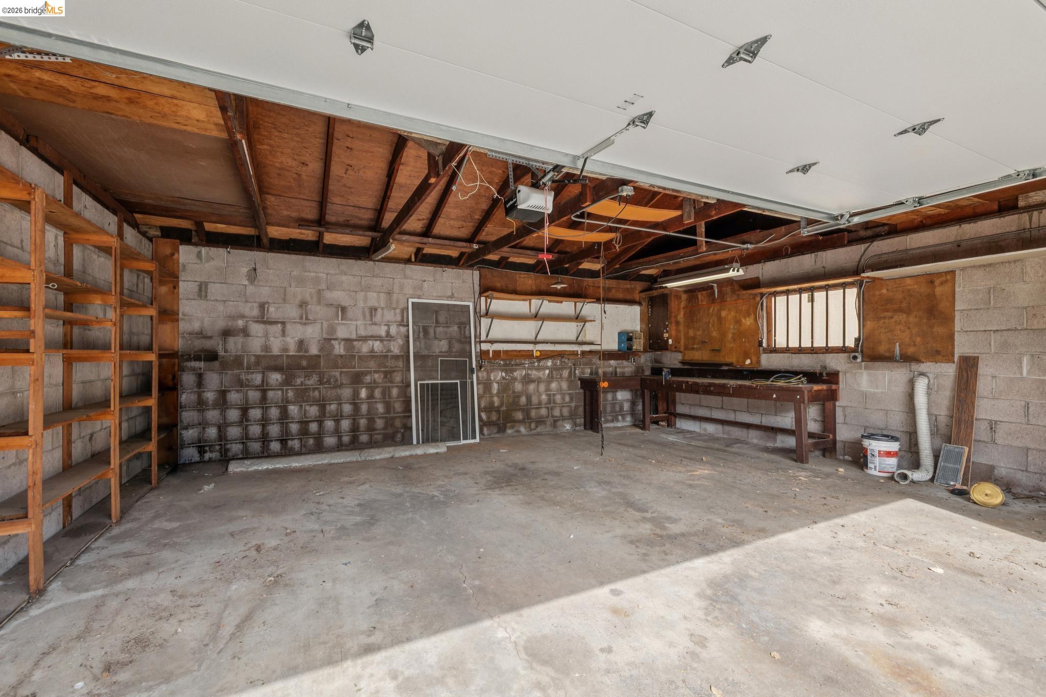 1147 Huff Ave
