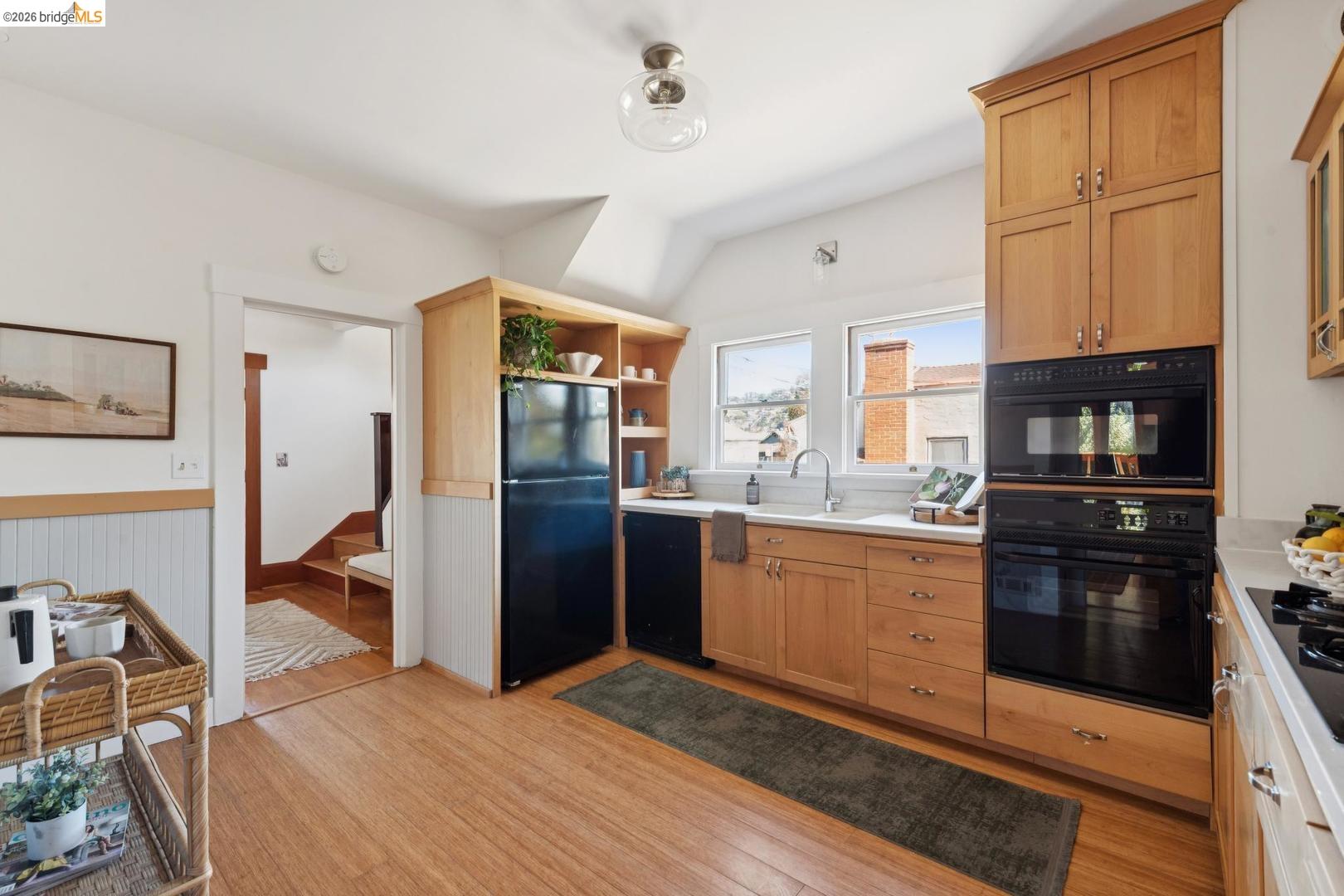 6016 Orchard Ave