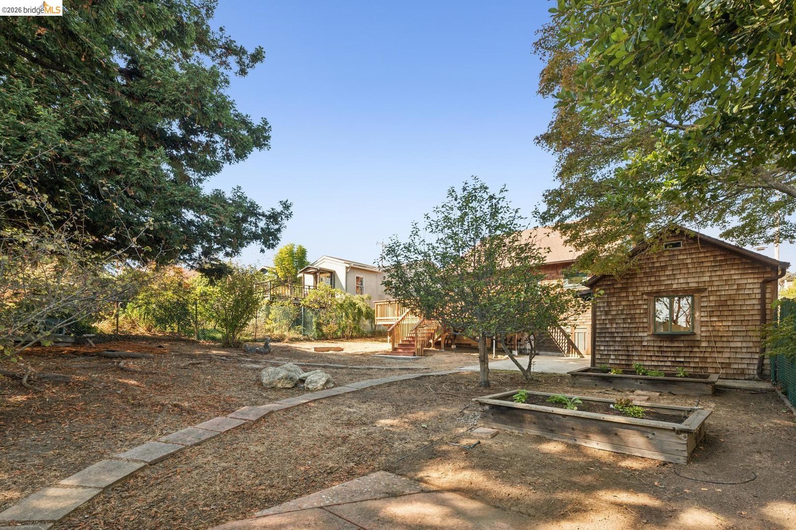 6016 Orchard Ave