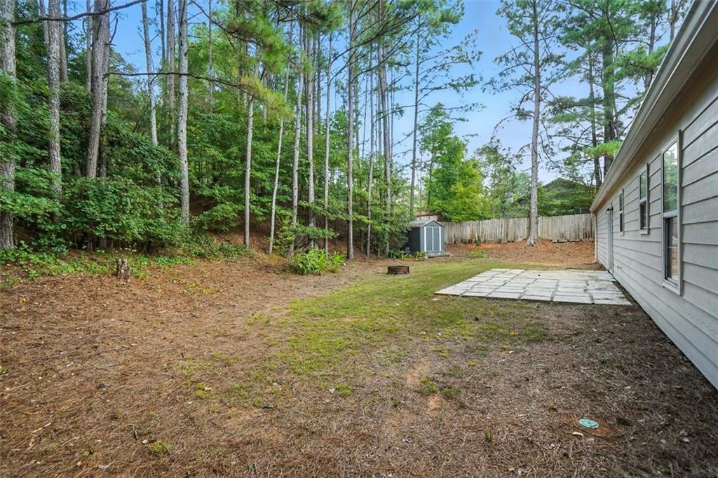 502 E Lake Court