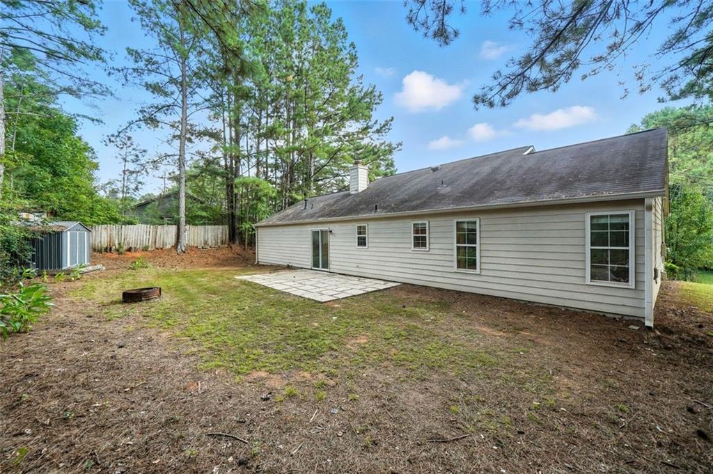 502 E Lake Court