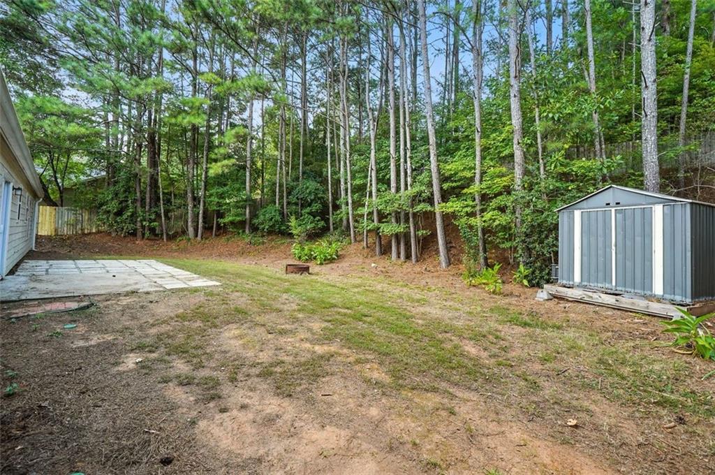 502 E Lake Court