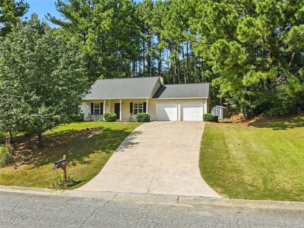 502 E Lake Court