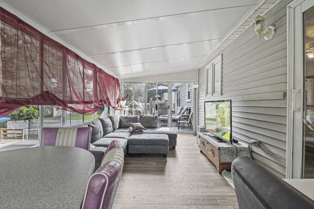 763 West Chestnut Street