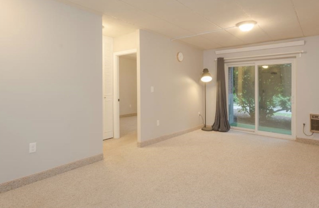 179 Presidents Ln # 1E