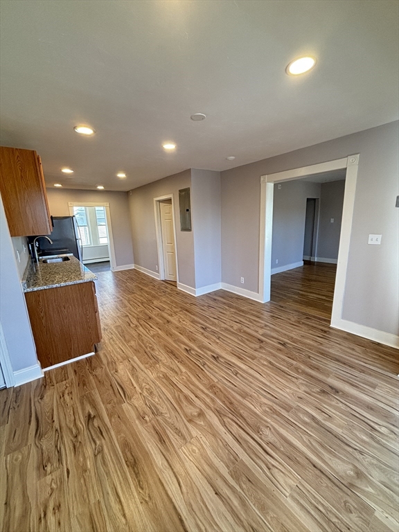 713 Metropolitan Ave # 2