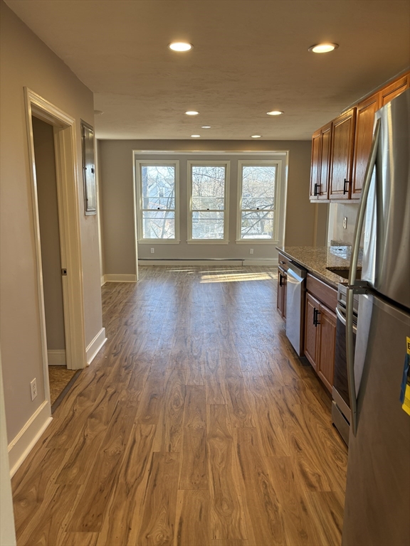 713 Metropolitan Ave # 2