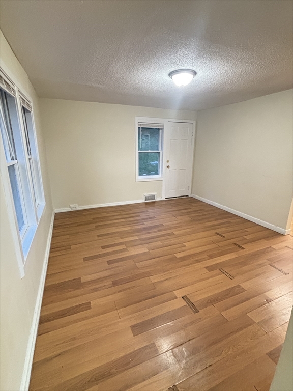 50 Oakdale Ave