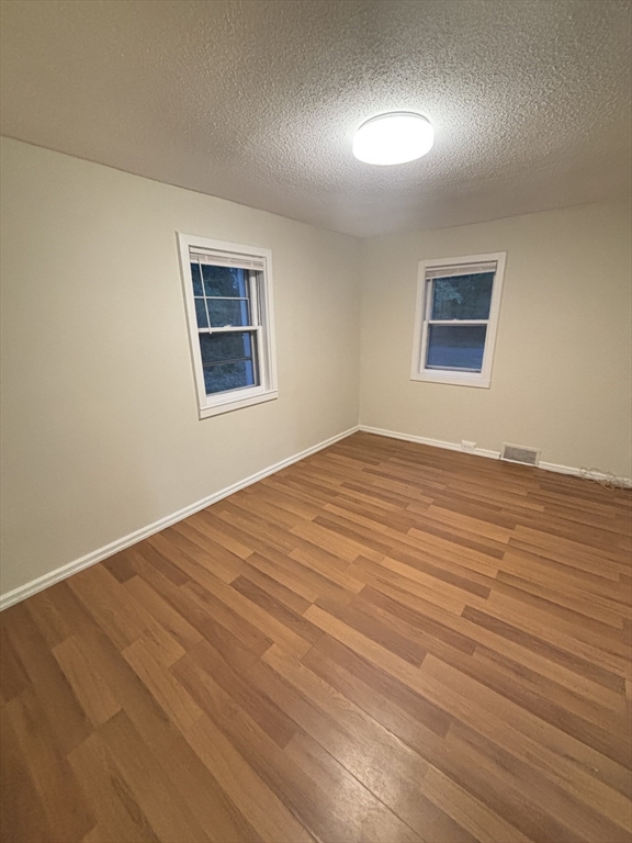 50 Oakdale Ave