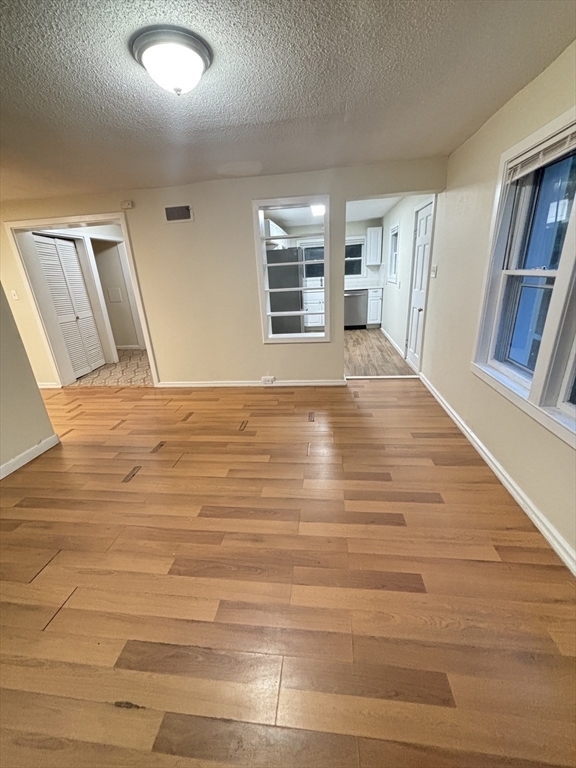 50 Oakdale Ave