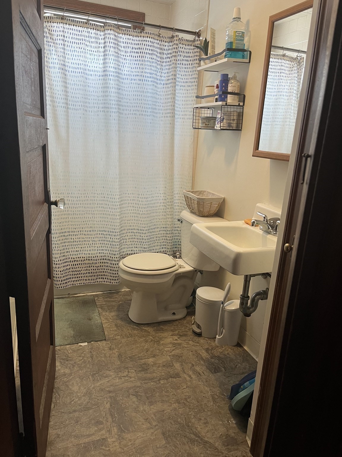 334 Earle St # 3W