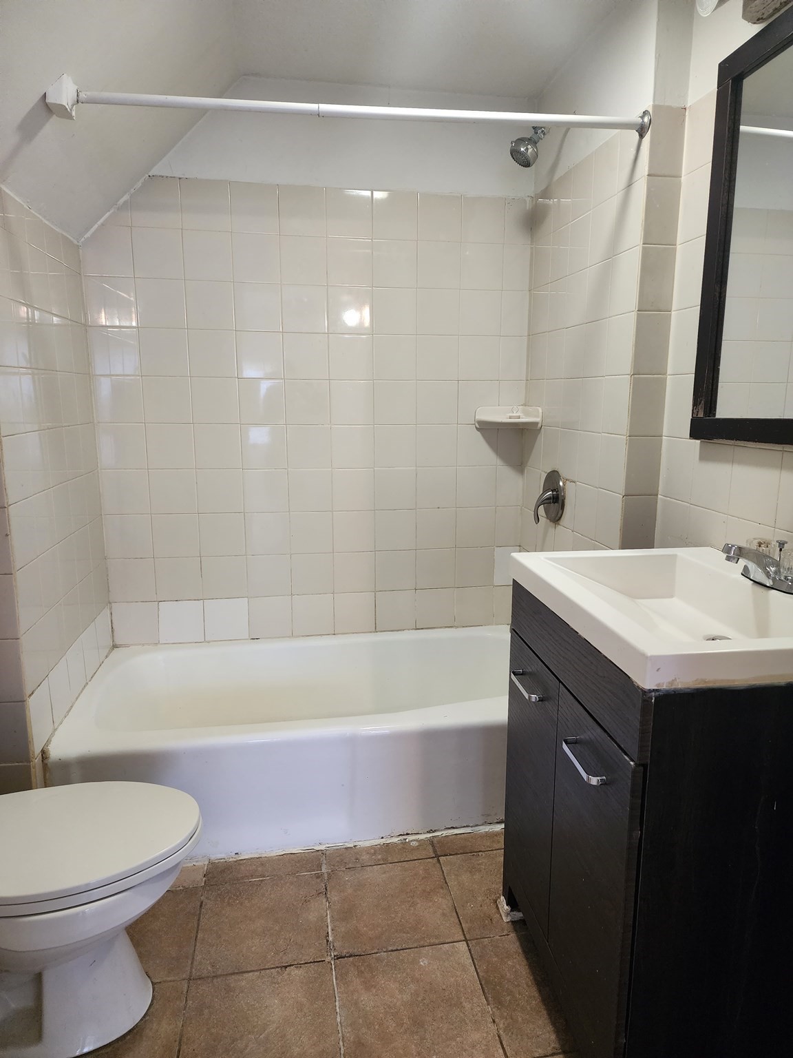 806 Warren Ave # 2