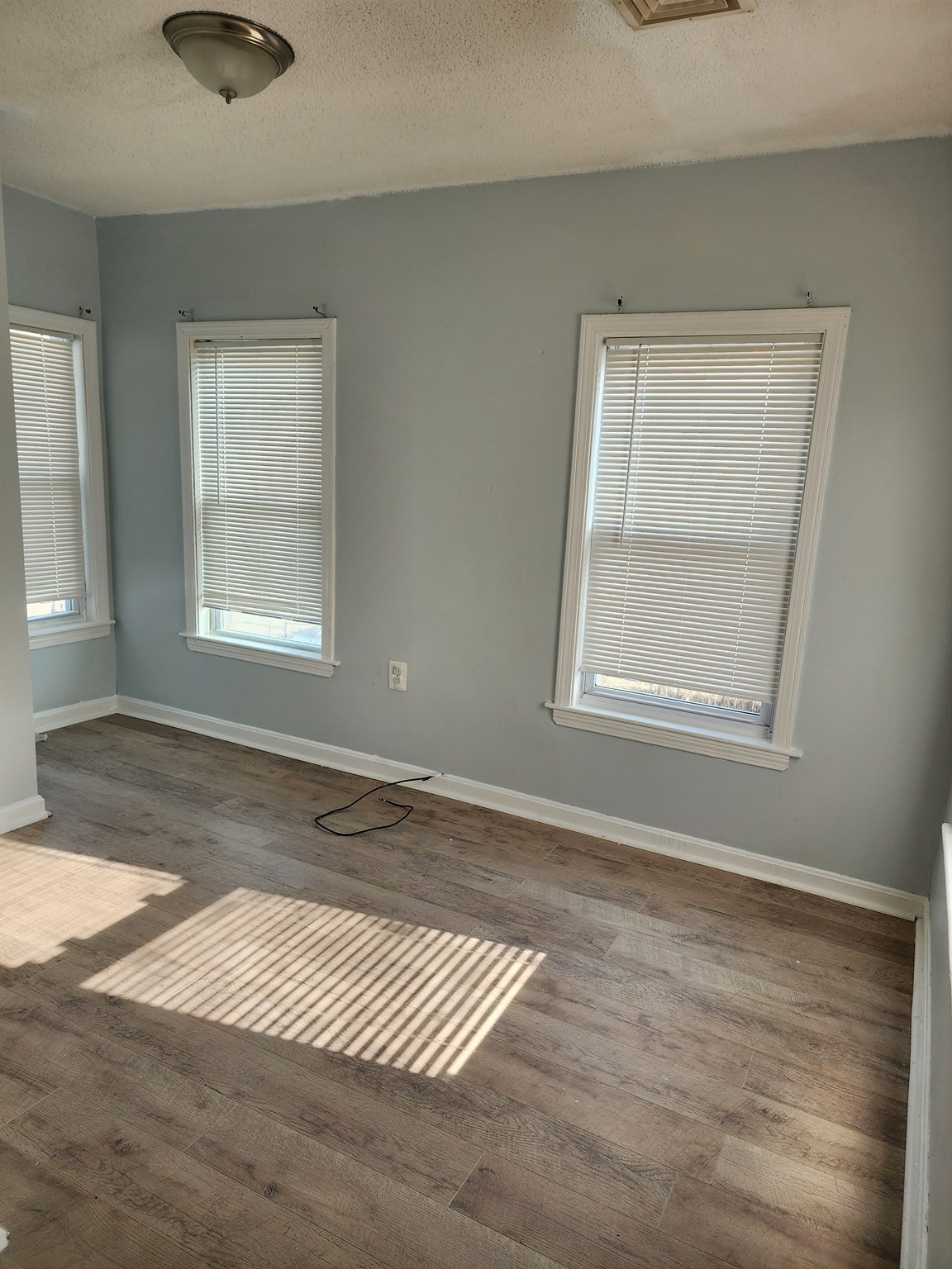 806 Warren Ave # 2