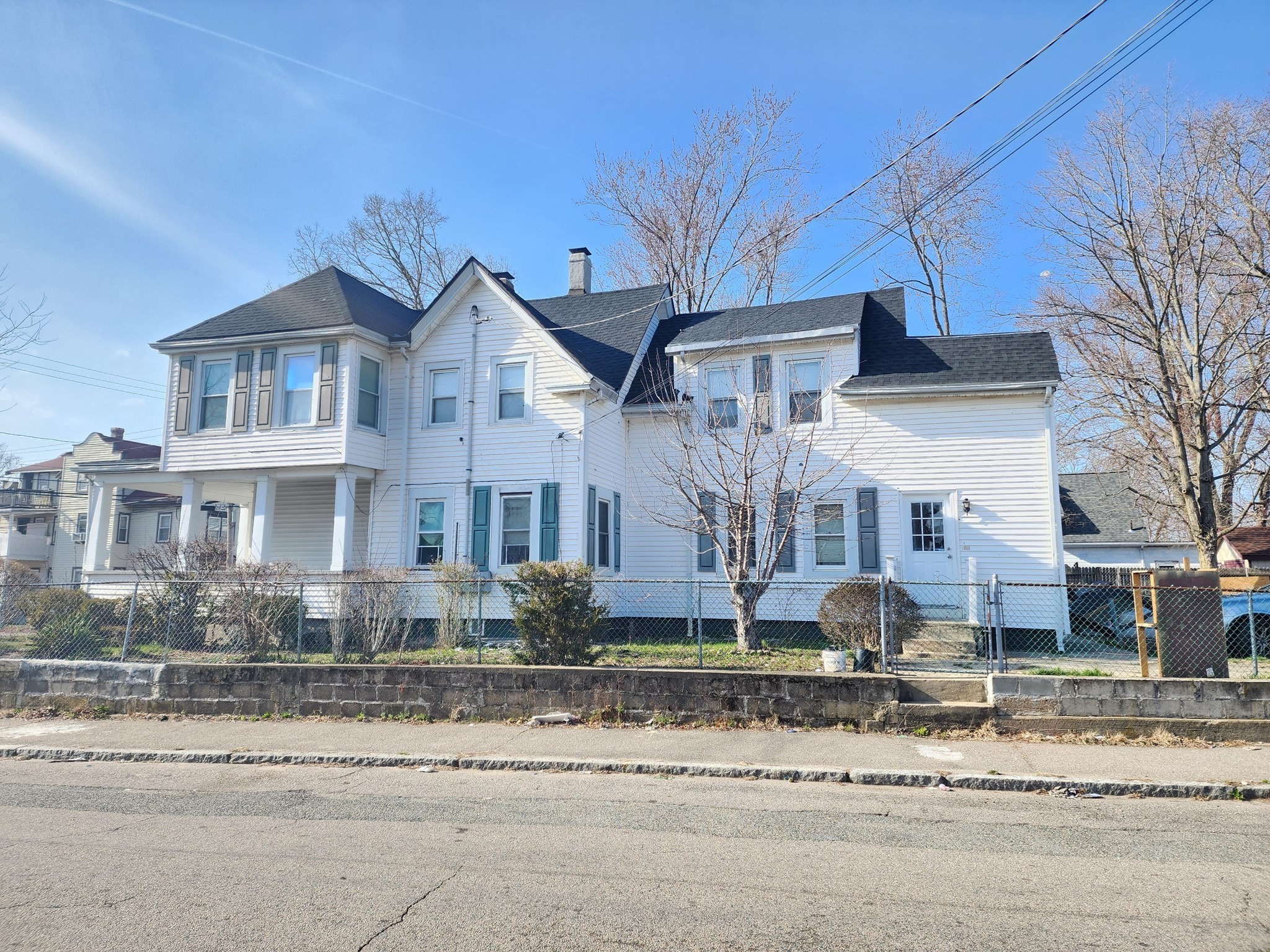 806 Warren Ave # 2